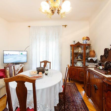 Apartment Dragana Каштела Экстерьер фото