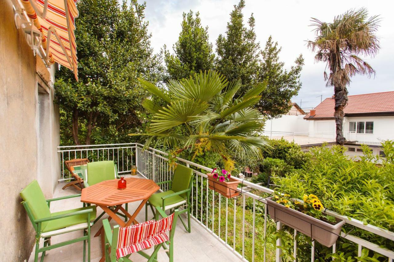 Apartment Dragana Каштела Экстерьер фото